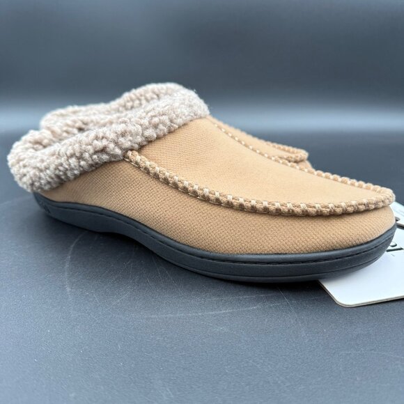 Isotoner Slippers Mens Size M 8-9 Memory Foam Tan Buckskin Sherpa Lining - Picture 1 of 5